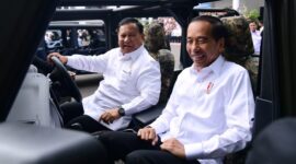 Presiden Joko Widodo (Jokowi) bersama Menteri Pertahanan Prabowo Subianto. (Dok. Tim Media Prabowo Subianto)