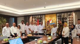Foto : Kadin Indonesia dan BNSP jalin kerja sama melalui penandatanganan Nota Kesepahaman tentang Sinergitas Sertifikasi Kompetensi Kerja Nasional di Menara Kadin Indonesia, Jakarta, (5/2/24). (Doc.BNSP)