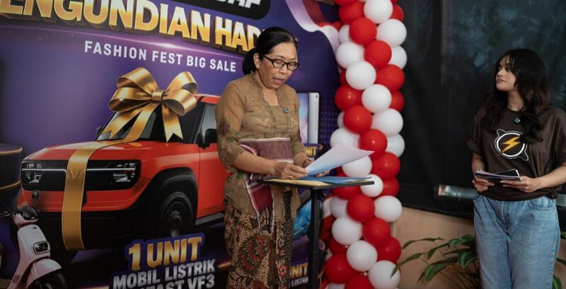 apresiasi tinggi terhadap loyalitas para pecinta streetwear dan surf culture di seluruh Indonesia, Planet Surf Indonesia secara resmi mengumumkan gelaran pengundian Grand Prize dari program mega promosi tahunannya, Planet Surf Fashion Fest Big Sale.